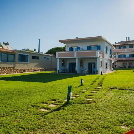 Mesogeios Apartahotel 2*