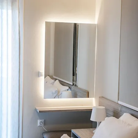 Apartahotel Mesogeios