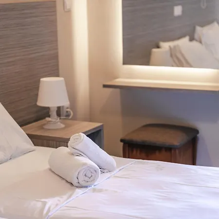 Lejlighedshotel Mesogeios Marathopoli