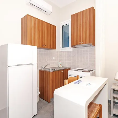 Aparthotel Mesogeios Marathopoli