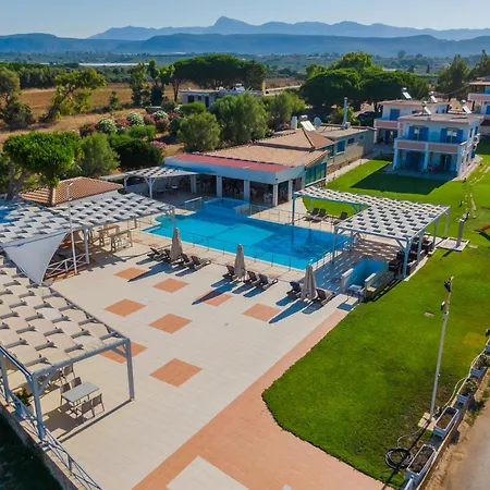 Aparthotel Mesogeios Marathopoli