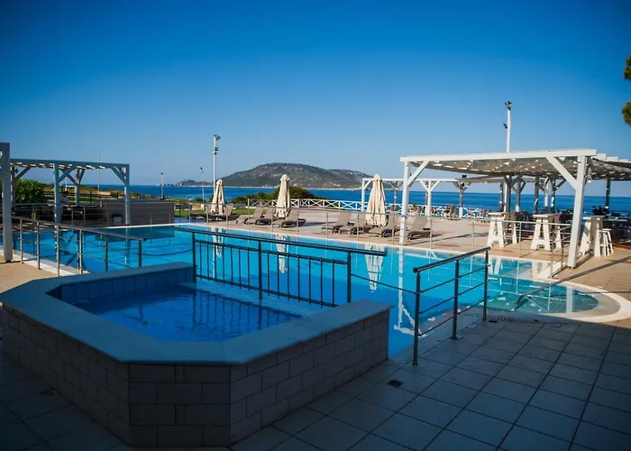 Aparthotel Mesogeios 2*