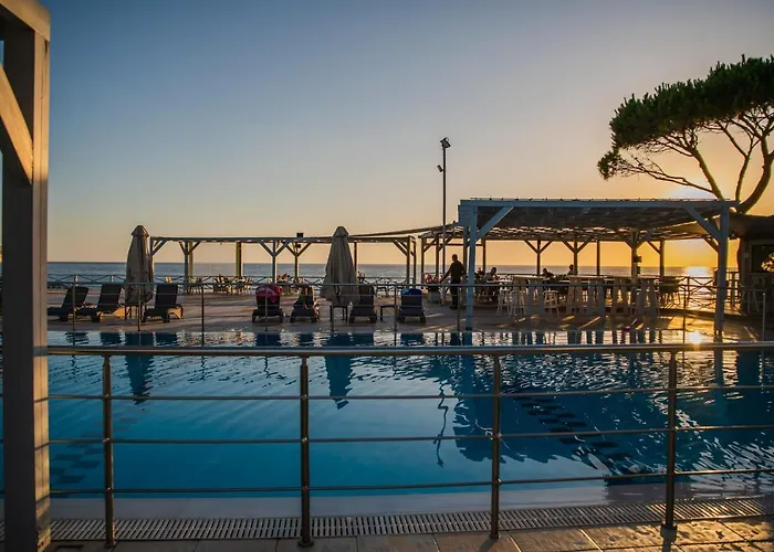 Aparthotel Mesogeios Marathopoli