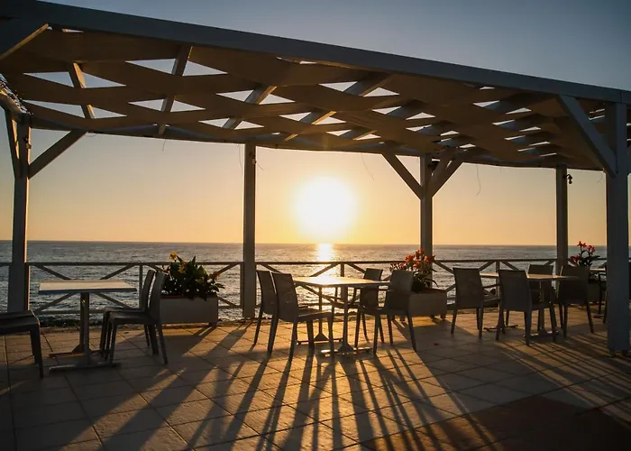 Mesogeios Aparthotel