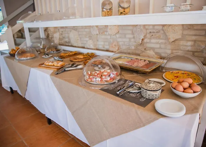 Aparthotel Mesogeios 2*