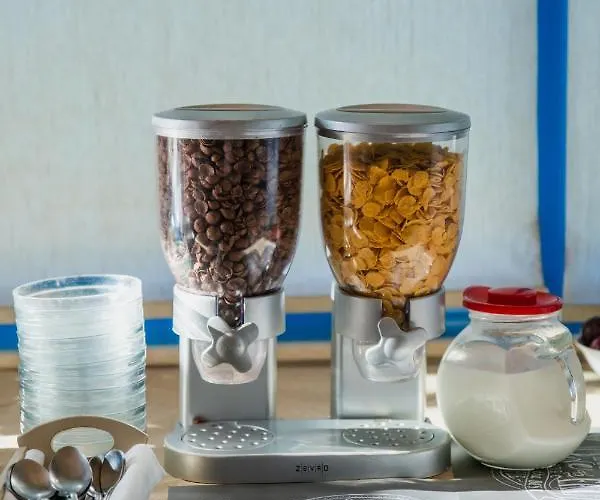 Aparthotel Mesogeios