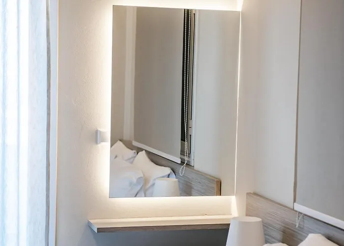 Aparthotel Mesogeios