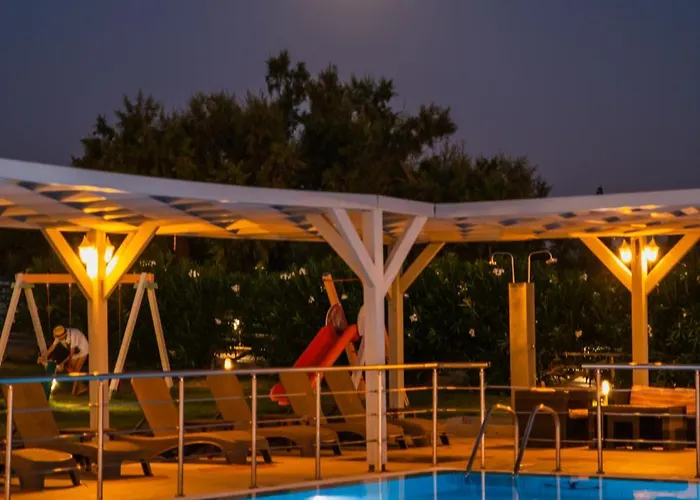 Mesogeios Aparthotel 2*