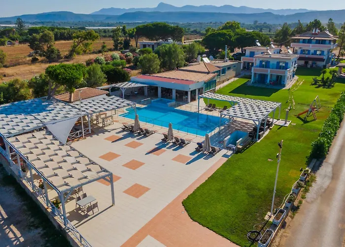 Aparthotel Mesogeios Marathopoli